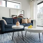 809-6A New 2Br Duplex With A Private Patio