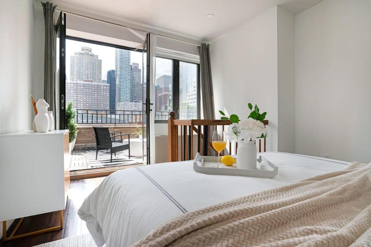 Apartment 809-6a New 2br Duplex With A Private Patio New York