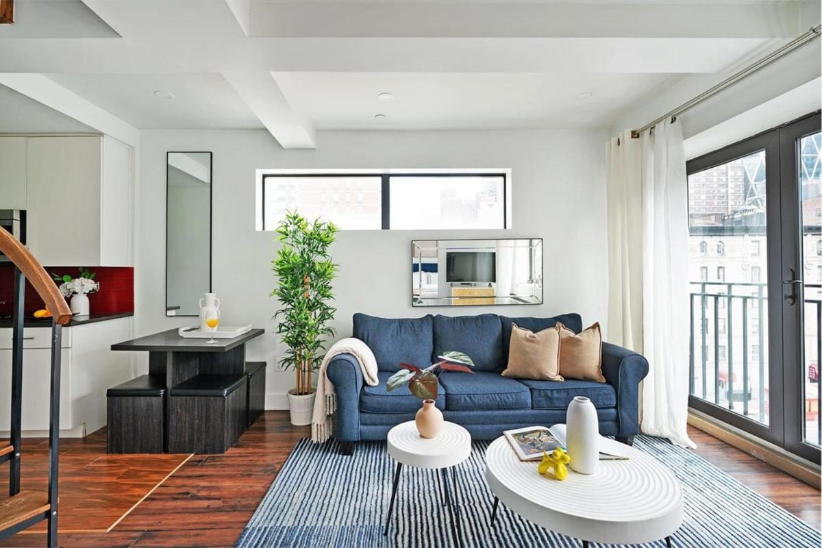 Apartment 809-6a New 2br Duplex With A Private Patio *
