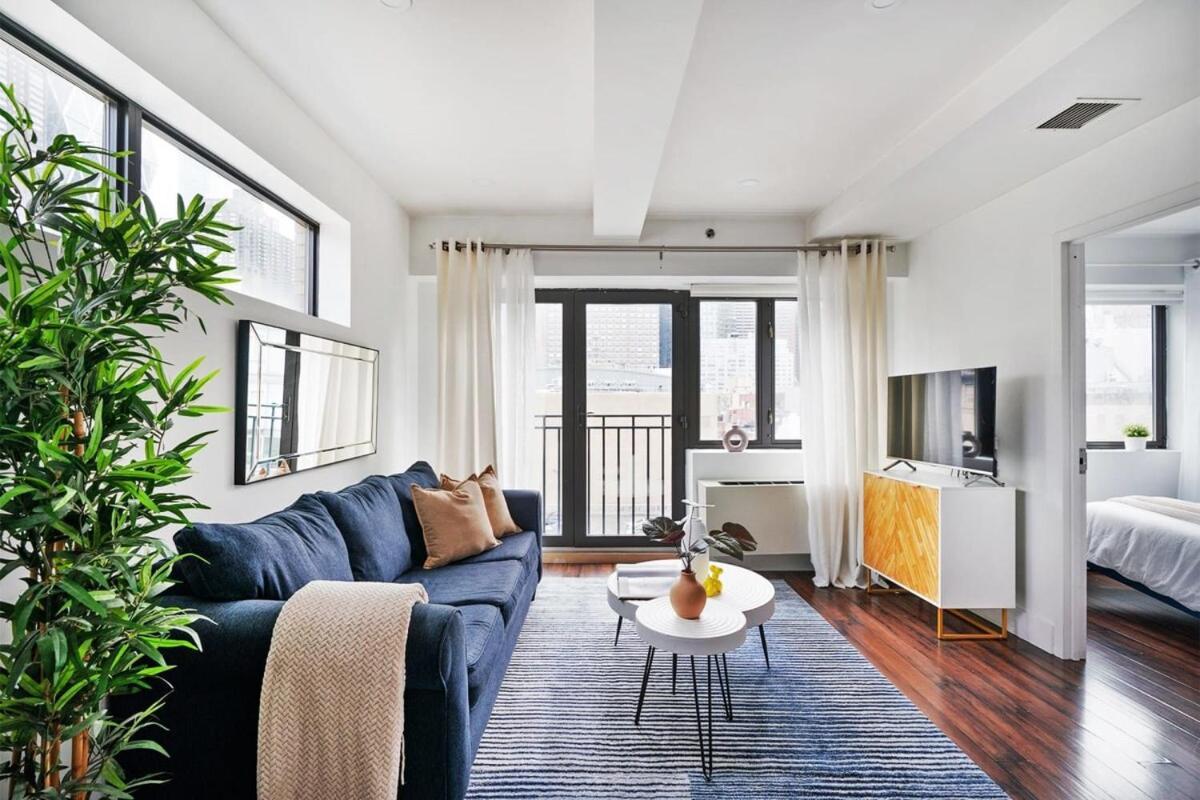 809-6a New 2br Duplex With A Private Patio New York