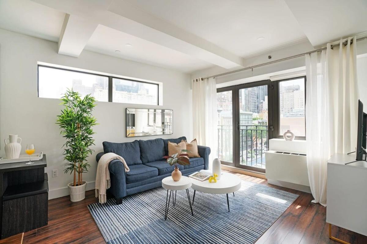 Apartment 809-6a New 2br Duplex With A Private Patio